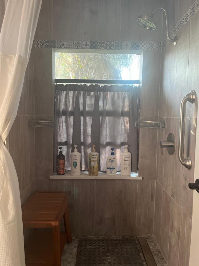 Single Room With Twin Bed On Private Property Eustis Εξωτερικό φωτογραφία