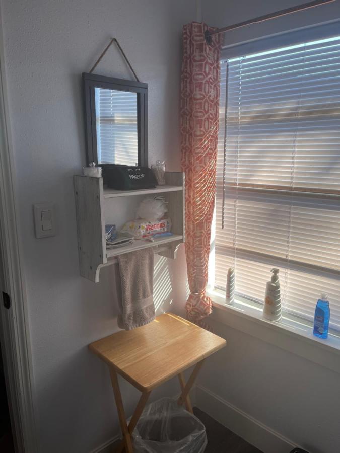 Single Room With Twin Bed On Private Property Eustis Εξωτερικό φωτογραφία